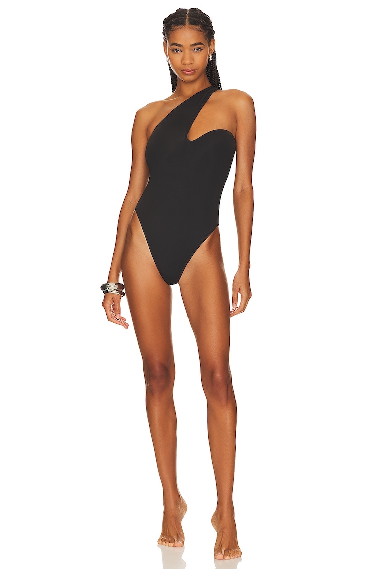 yevrah-swim-lori-harvey