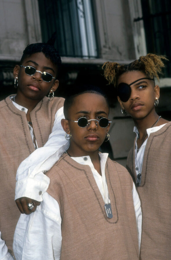 Black Thanksgiving outfit inspiration from the 90s