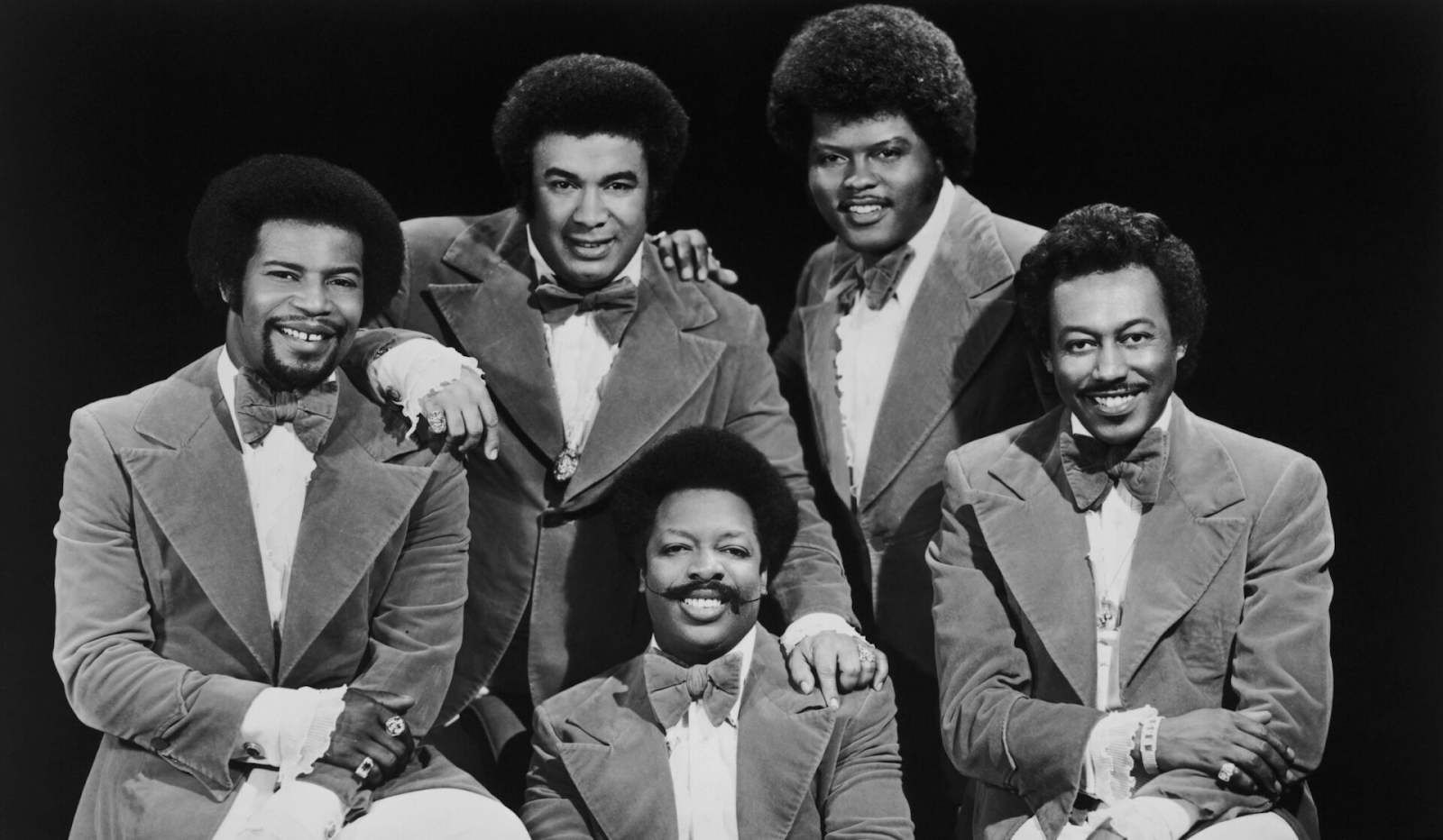 The Spinners in 1977. Clockwise from left: Pervis Jackson, Billy Henderson, Jonathan Edwards, Bobbie Smith and Henry Fambrough. Image: Hulton Archive/Getty Images/Tidal.