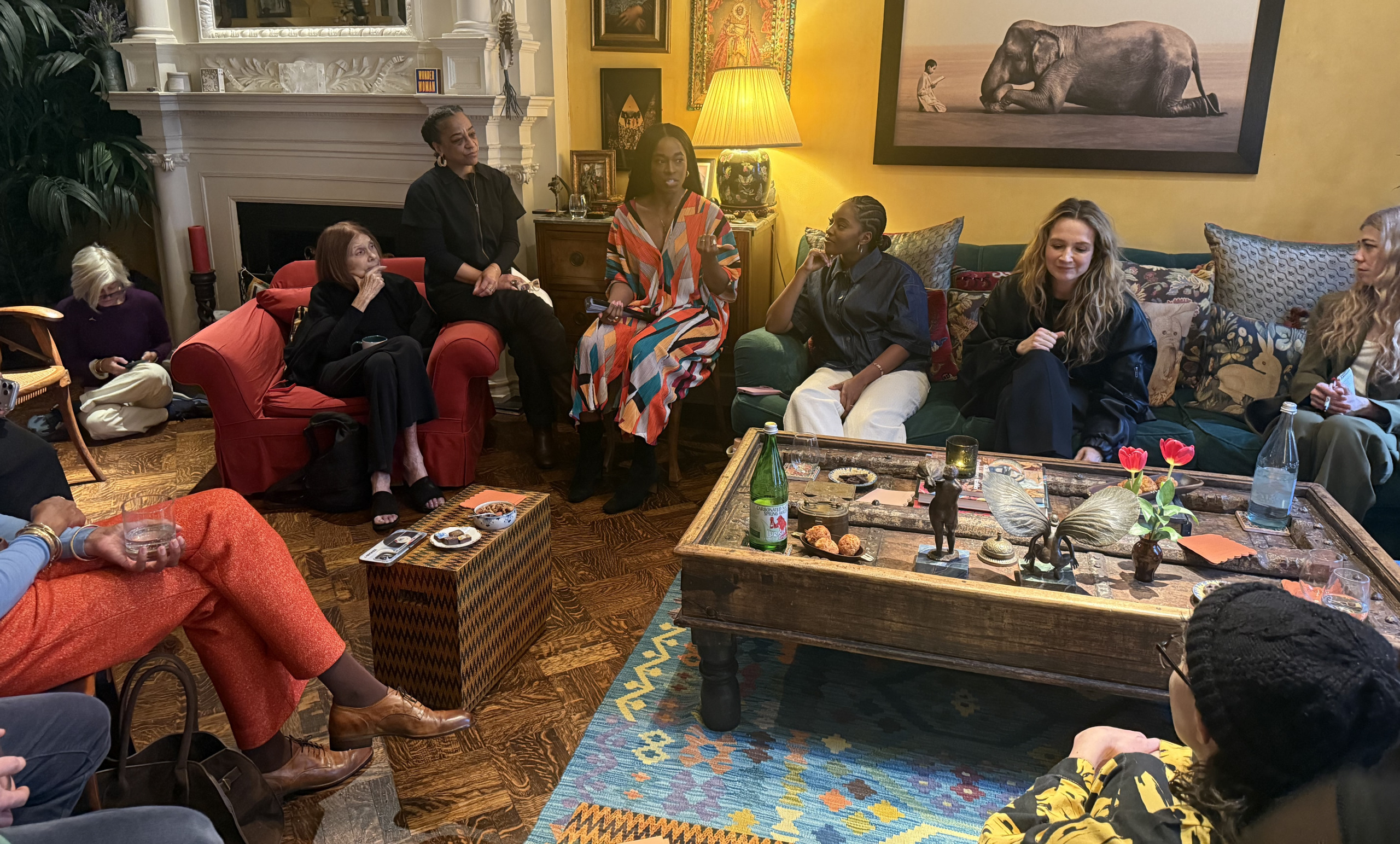 (L to R) Activist Gloria Steinem, Rebecca Carroll of The Meteor, Kristolyn Lloyd who plays Celeste in Liberation, Kayla Davion who plays Joanne in Liberation, Bess Wohl, playwright of Liberation, Susannah Flood who plays Lizzie in Liberation. Image: courtesy The Meteor.