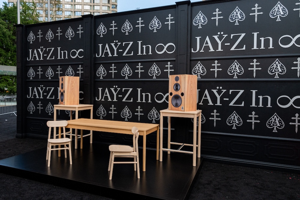 JAŸ-Z at World premiere of 'JAŸ-Z in 8'